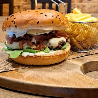 "Češ?" Burger Ftruc