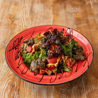 ქათმის ღვიძლის სალათი ცხლად