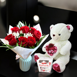 Eleganța Iubirii : Trandafiri, Ursulet si Raffaello