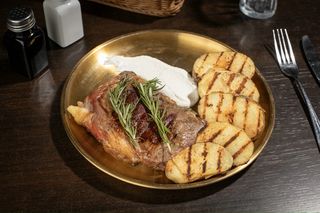 Antricot de vițel maturat