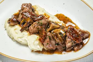 Крехки телешки късчета (400г)