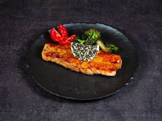 Սաղմոնի սթեյք