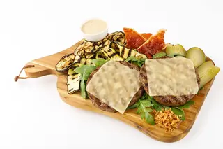 Hamburger al piatto