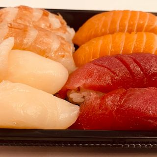Nigiri de Salmón (1 unidad)