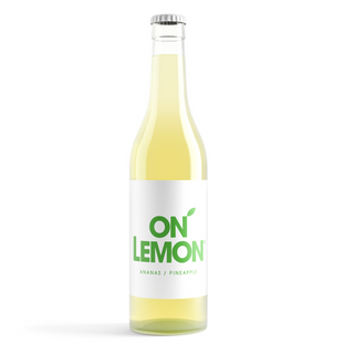 On lemon Ananas