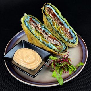 Kanapka z grillowanym łososiem 2szt.