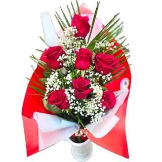 Buchet elegant 7 trandafori rosii