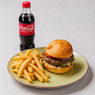 House burger normal s malim krumpirićima i piće
