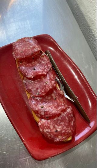 Tostadas De Salami (Media)