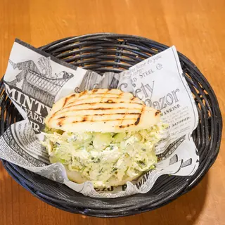 Arepa reina pepiada