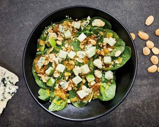 Ensalada almond cheese