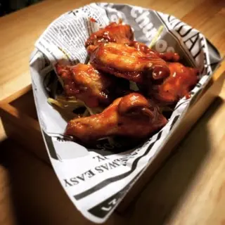 Hot chicken wings