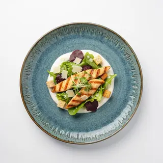 Pileća salata s dresingom