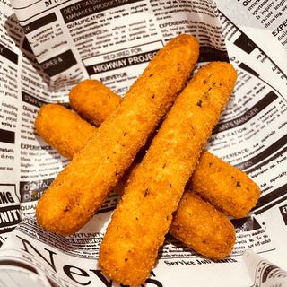 Palitos de muzzarella 4 unidades.