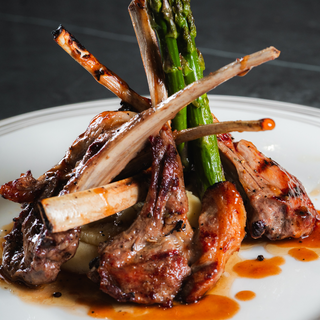 Lamb Chops (ბატკნის ნეკნები)