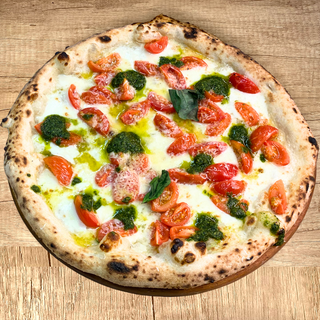 Pizza Pomodorini e pesto