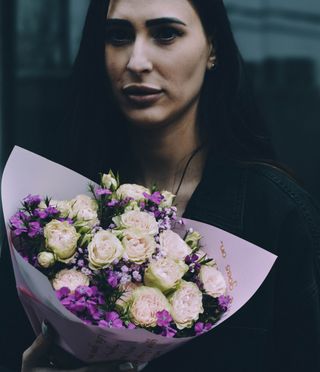 Trandafiri lisianthus cu minirose