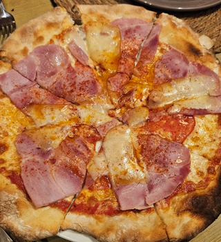 Pizza Lacón Braseado (33 Cm.)