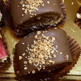 PASTEL BIZCOCHO DE CHOCOLATE