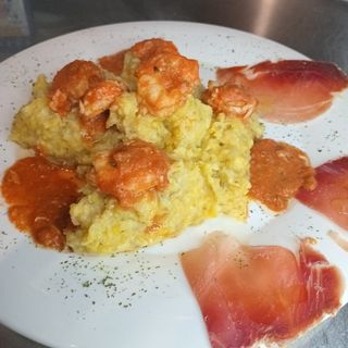Mangú Con Camarones