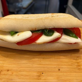 Ciabatta caprese