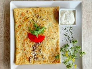 12D. Z kurczakiem, oliwkami, fetą i serem