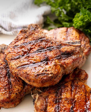 Cotlet de porc cu cartofi taranesti