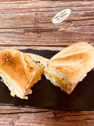 Bocadillo De Tortilla papa y alioli 