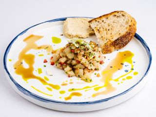 Тартар з сібаса (160г)