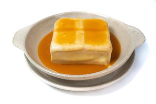 Tosta Mista com Molho de Francesinha
