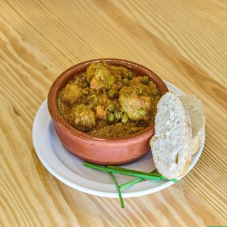 Ración de albóndigas de carne (3 uds.)