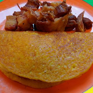 Cachapa con Cochino Frito