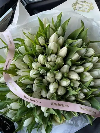 Buchet 101 Lalele