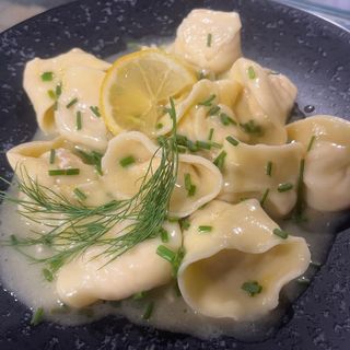 Tortelloni di salmone