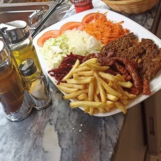 Plato Combinado De Ternera