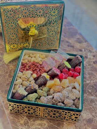 Coffret Carré Vert Dattes & Fakia 1kilo