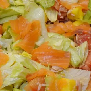 Ensalada de salmón ahumado