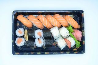 Box 4 Sushi sake misto