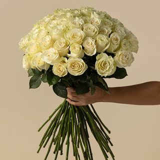 Ramo de 50 rosas blancas