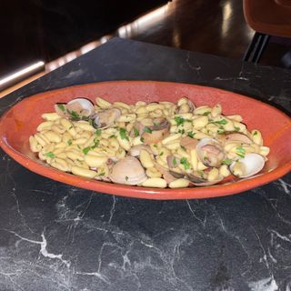 Orecchiette Vongole Veraci e Porcini