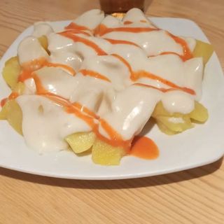 Patatas Bravas solo con picante  (1/2 Ración)