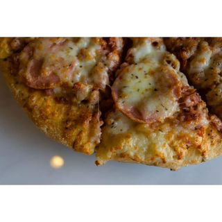 Single Premium Pizza -Medium