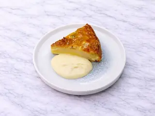 Пиріг грушевий з заварним кремом (160g)