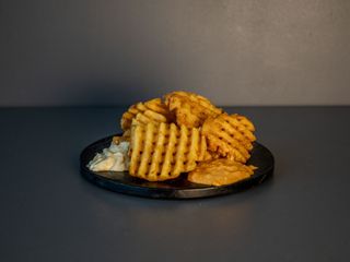 Waffles Fries  2 sosuri