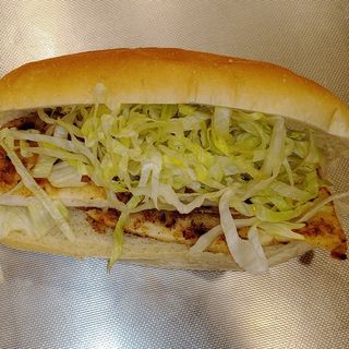 Panino pollo e insalata 