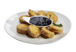 Панирани топени сиренца с боровинково сладко (250г)