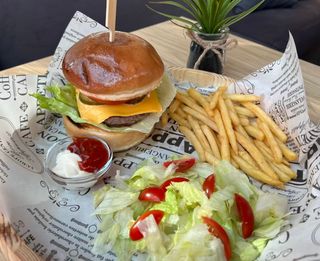 Чийзбургер