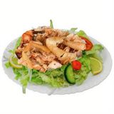 Plato Carne con ensaladas y Refresco