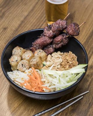 BOL COM DIA DE CERDO