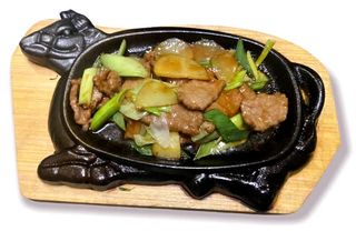 194 Manzo con patate alla piastra